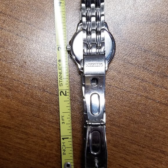 Ladies' Citizen Eco-Drive date watch - Picture 4 of 5